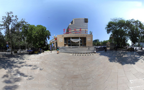 京师大厦大门