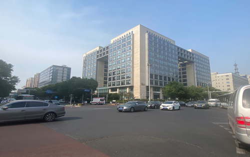 雍贵中心周边环境