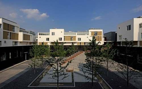 中间建筑外立面