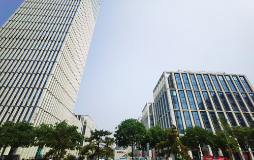 金融、科技及专业服务写字楼租赁维持稳健，科技企业重回中关村