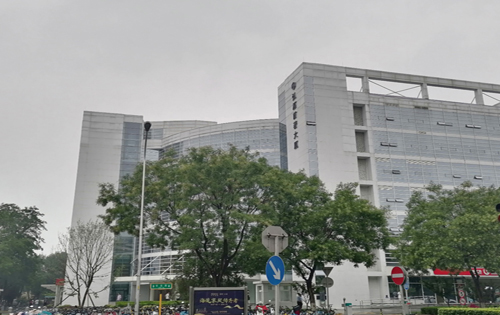 弘源首著大厦外立面