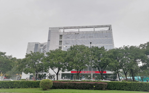 弘源首著大厦周边环境