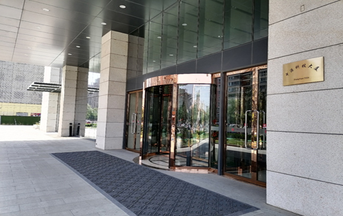 中源科技大厦旋转门