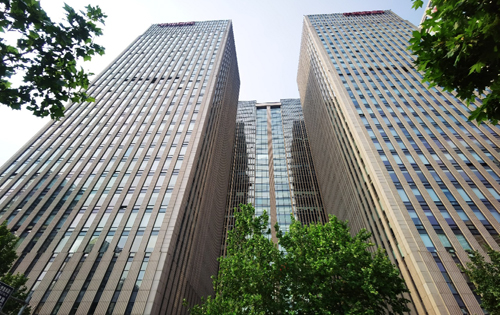 上海写字楼租赁市场步入租户市场，业主或多或少都会遭遇租金“价格战”