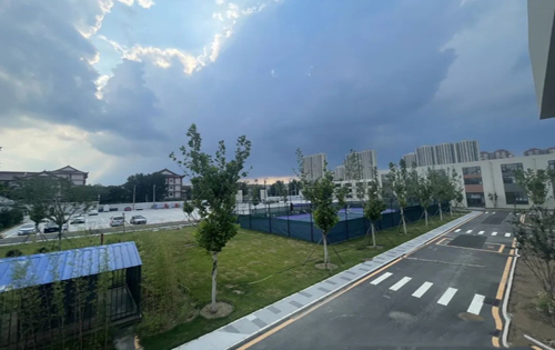 鼎新科技产业园内景